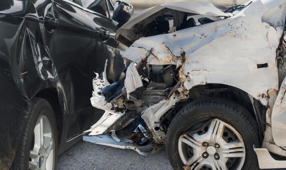 76-letni kierowca renault clio ginie w tragicznym wypadku koło Bronowa
