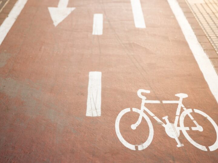 Projekt rozbudowy sieci tras rowerowych na Mazowszu – połączenie pracy i rekreacji