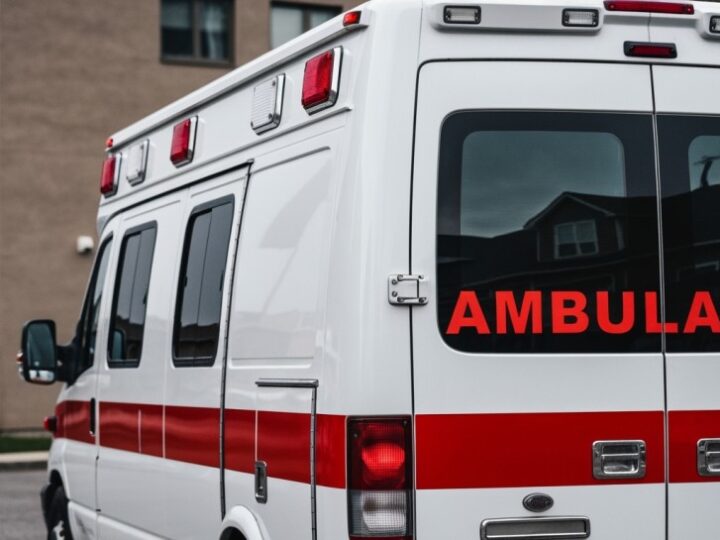 Policjantki uratowały nietrzeźwego mężczyznę w niebezpiecznym pustostanie