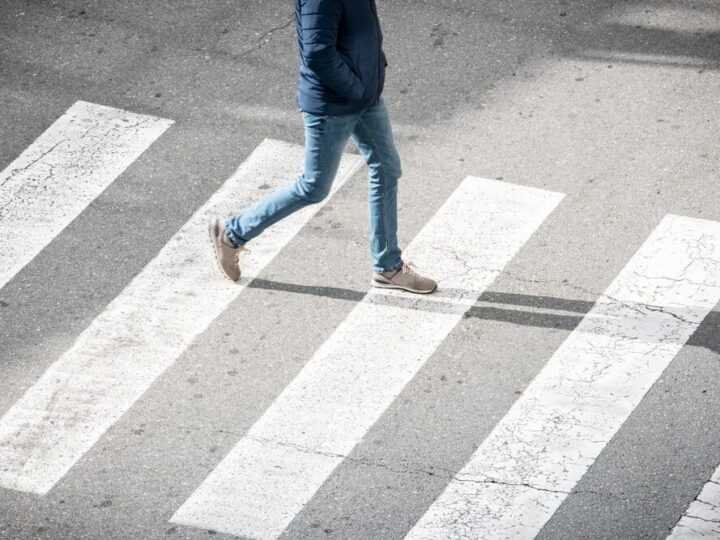 Wypadek na przejściu dla pieszych w Ostrowi Mazowieckiej – apel o większą ostrożność na drodze