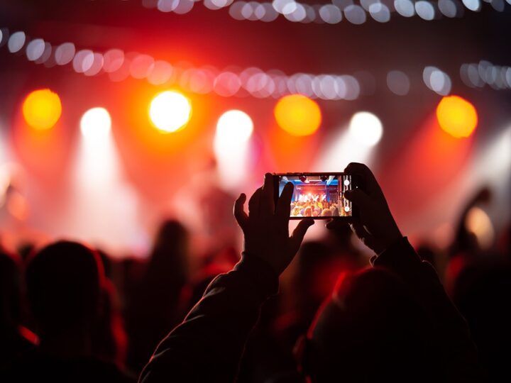 Niezapomniane muzyczne widowisko w Starej Elektrowni z Bogdanem Kierejszą!