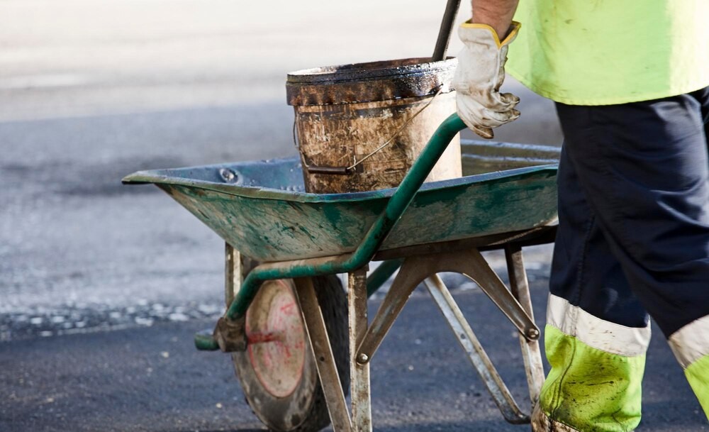 Prace Drogowe na Ulicy Małkińskiej: Ważne Utrudnienia dla Mieszkańców