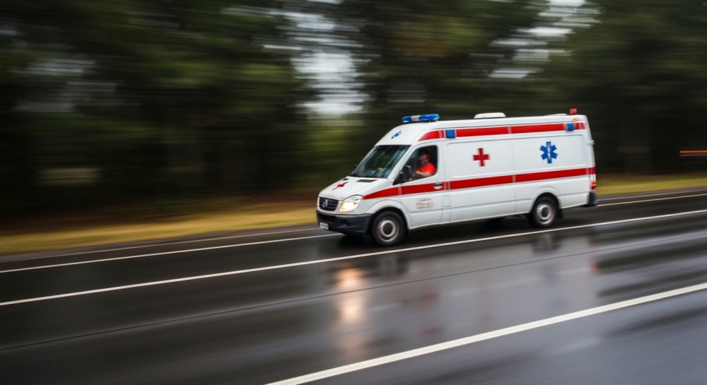 Policjanci z Ostrowi ratują samotnych seniorów przed wychłodzeniem