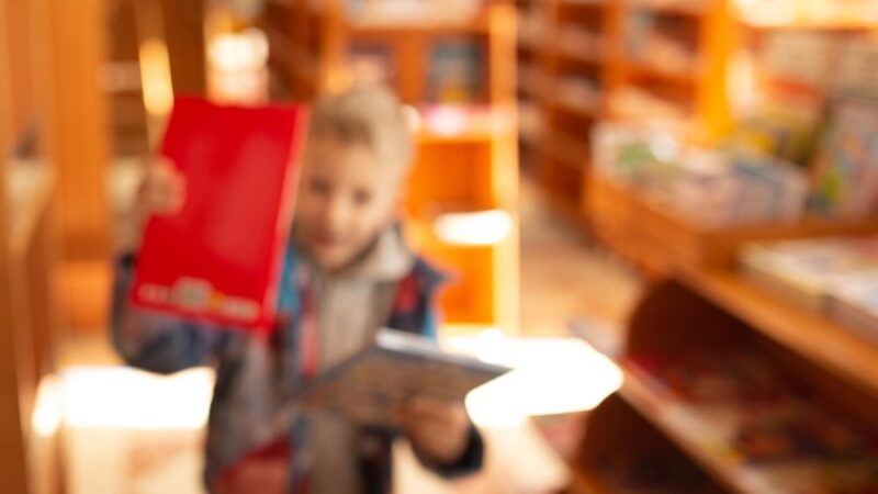 Ostrów Mazowiecka zyskuje nowoczesny sprzęt komputerowy dla szkół podstawowych