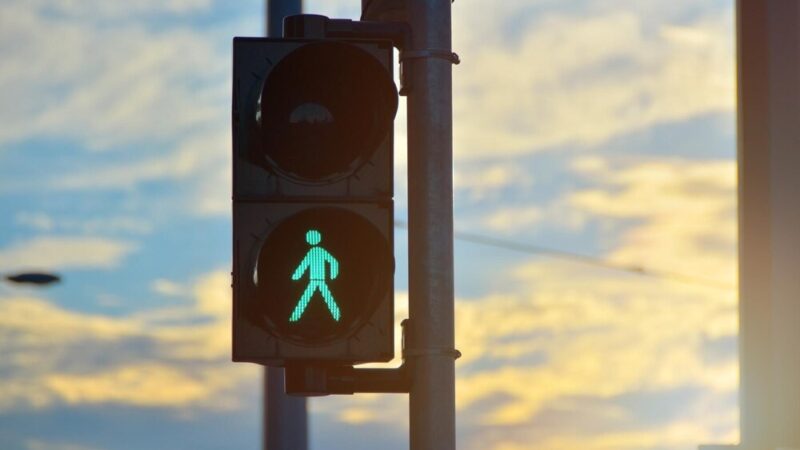 Dzielnicowi z Ostrowi Mazowieckiej dbają o bezpieczeństwo seniorów w Klubie Senior+