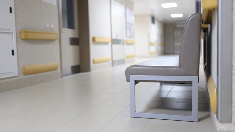 Bezpłatna infolinia „HELPLINE” wspiera chorych na Alzheimera i ich bliskich