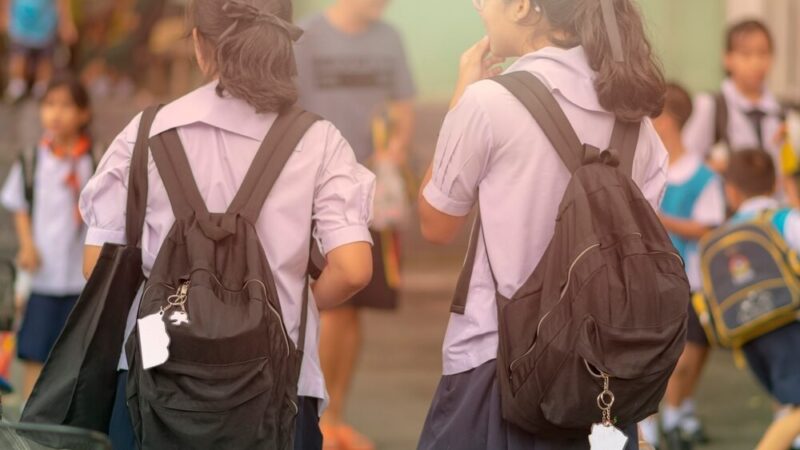 Dziennikarz na żywo: Uczniowie odkrywają tajniki mediów lokalnych